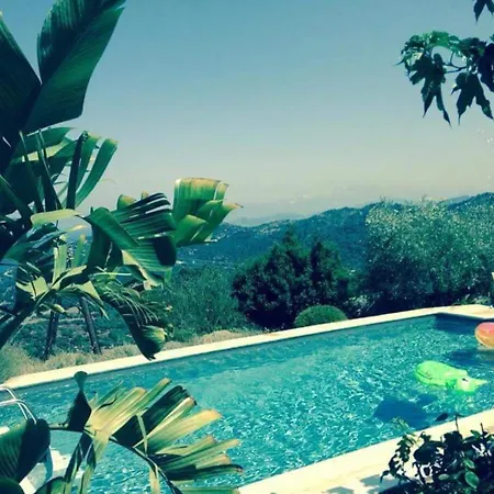 Вилла Avec Piscine Монтичелло